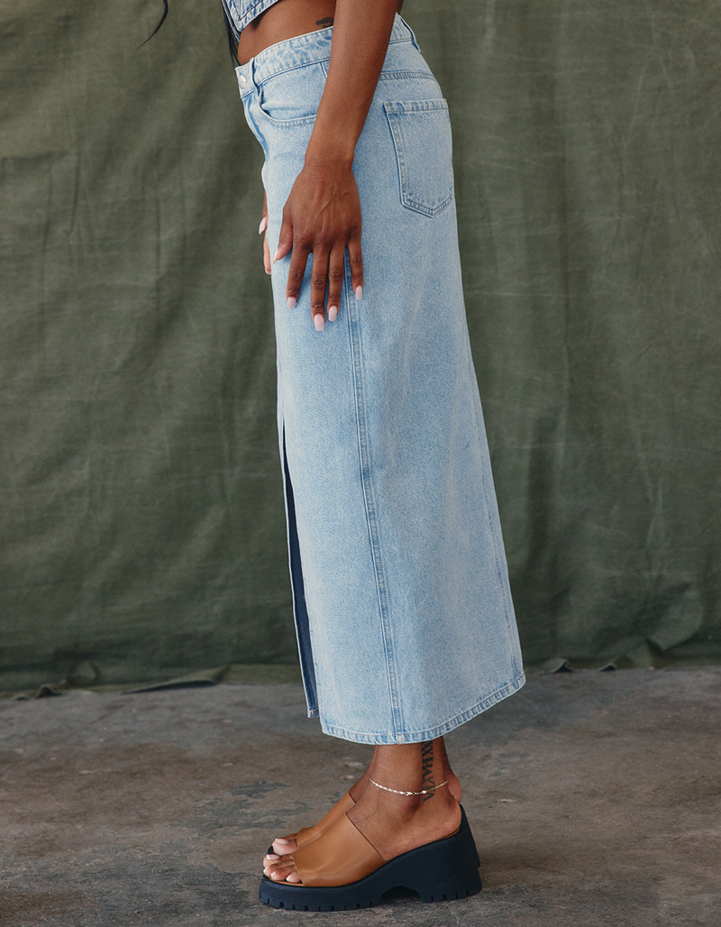 WEST OF MELROSE Womens Denim Maxi Skirt image number 2