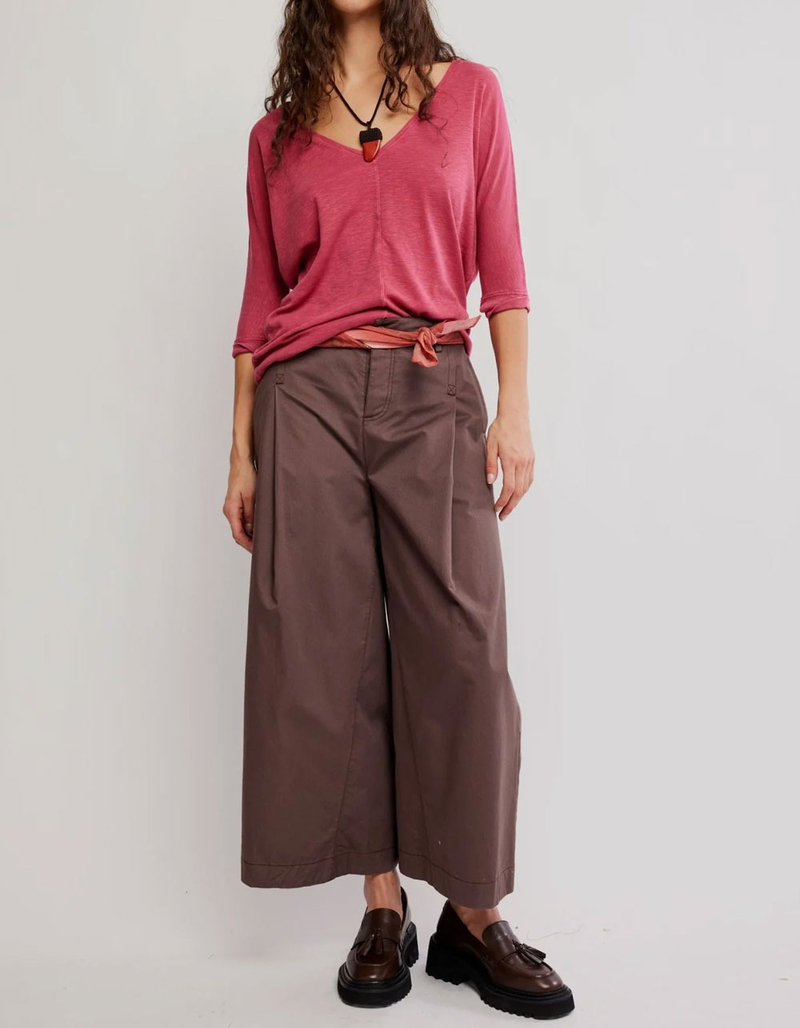 FREE PEOPLE High Line Womens V-Neck Tee image number 2