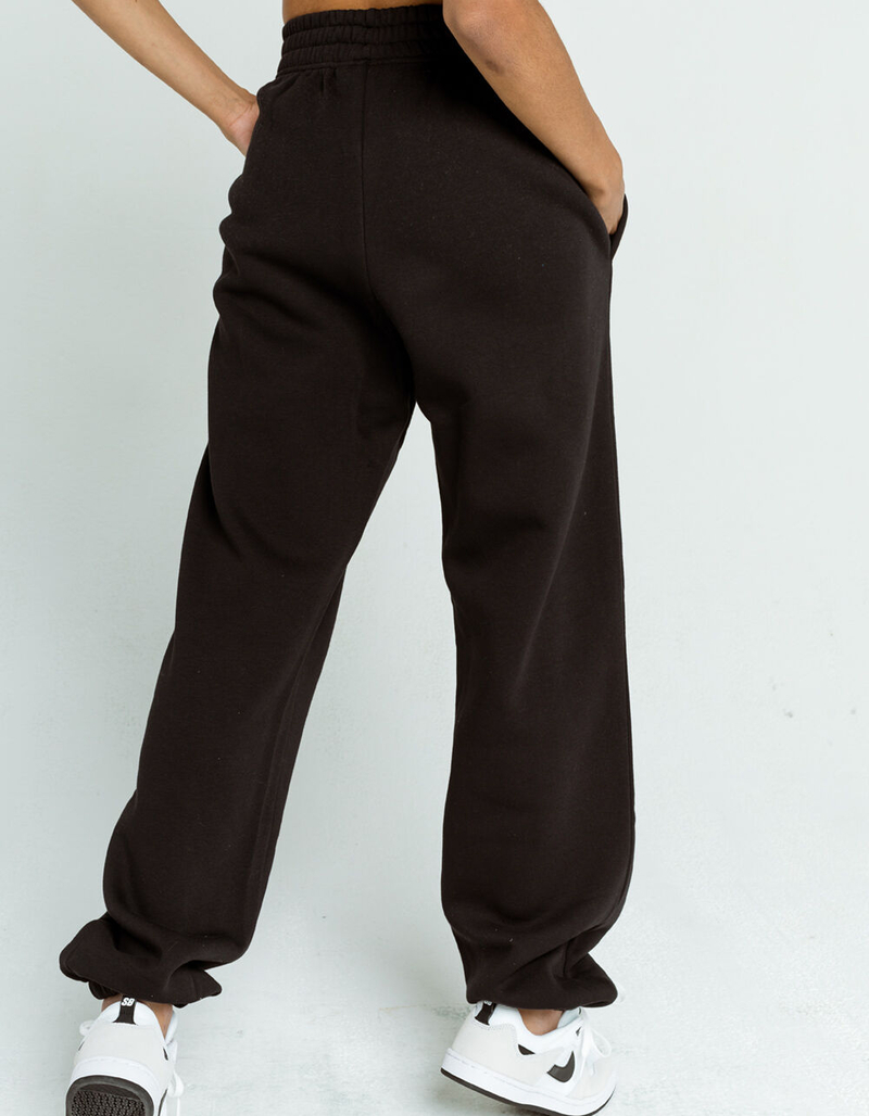 NIKE Sportswear Essential Straight Leg Womens Sweatpants image number 3