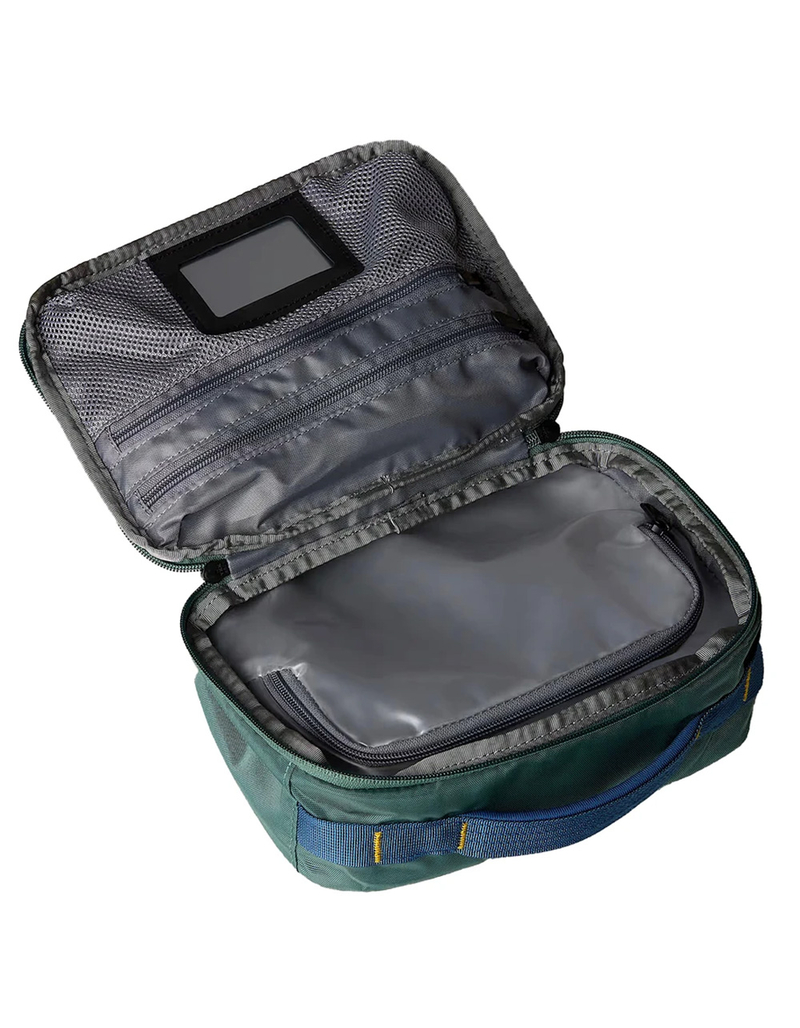 THE NORTH FACE Base Camp Voyager Toiletry Kit image number 1