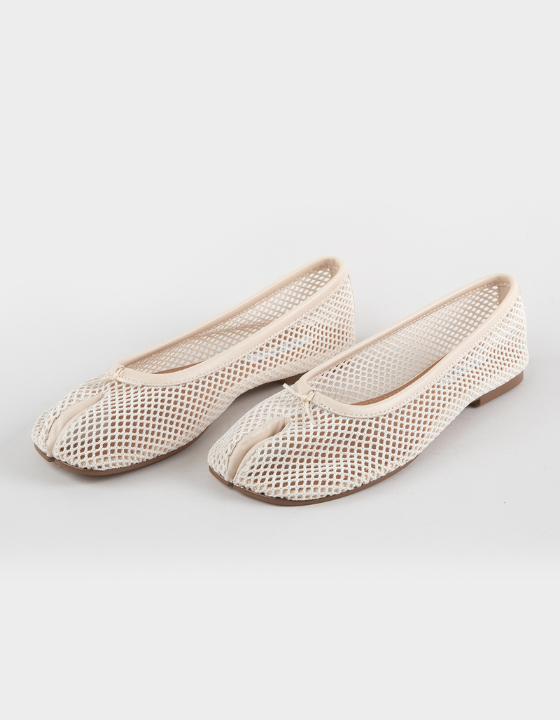 STEVE MADDEN Calico Mesh Womens Ballet Flats image number 1