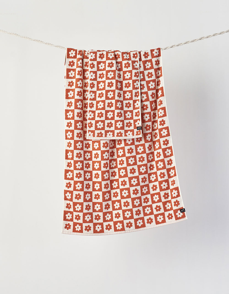 SLOWTIDE Gigi Bath Towel image number 2