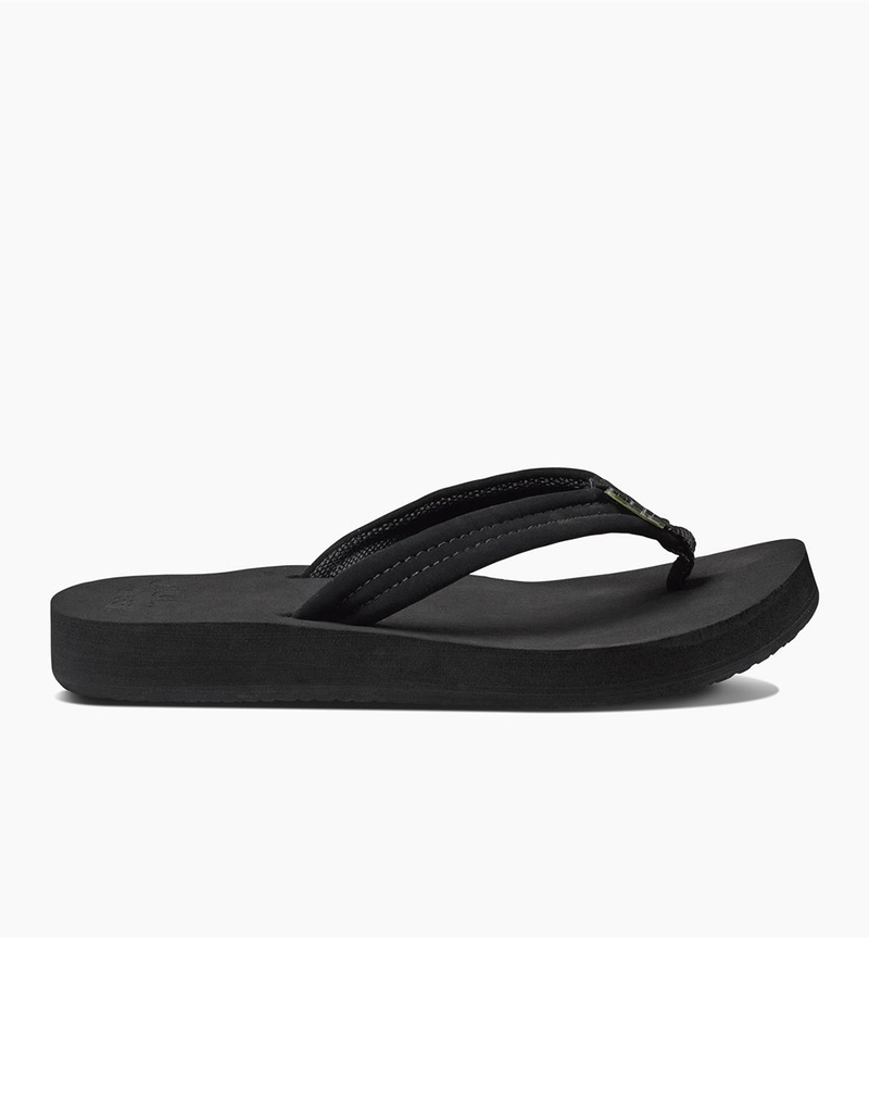 REEF Cushion Breeze Cloud Womens Flip Flops image number 1