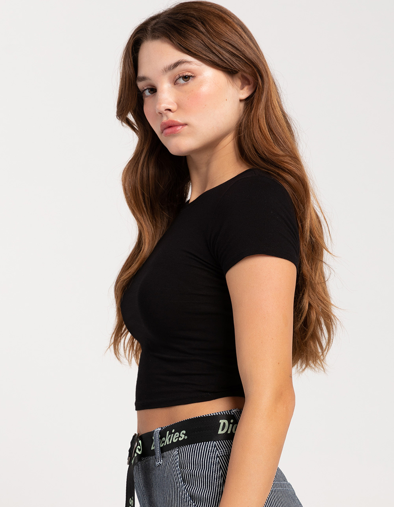 BOZZOLO Womens Cropped Tee image number 2