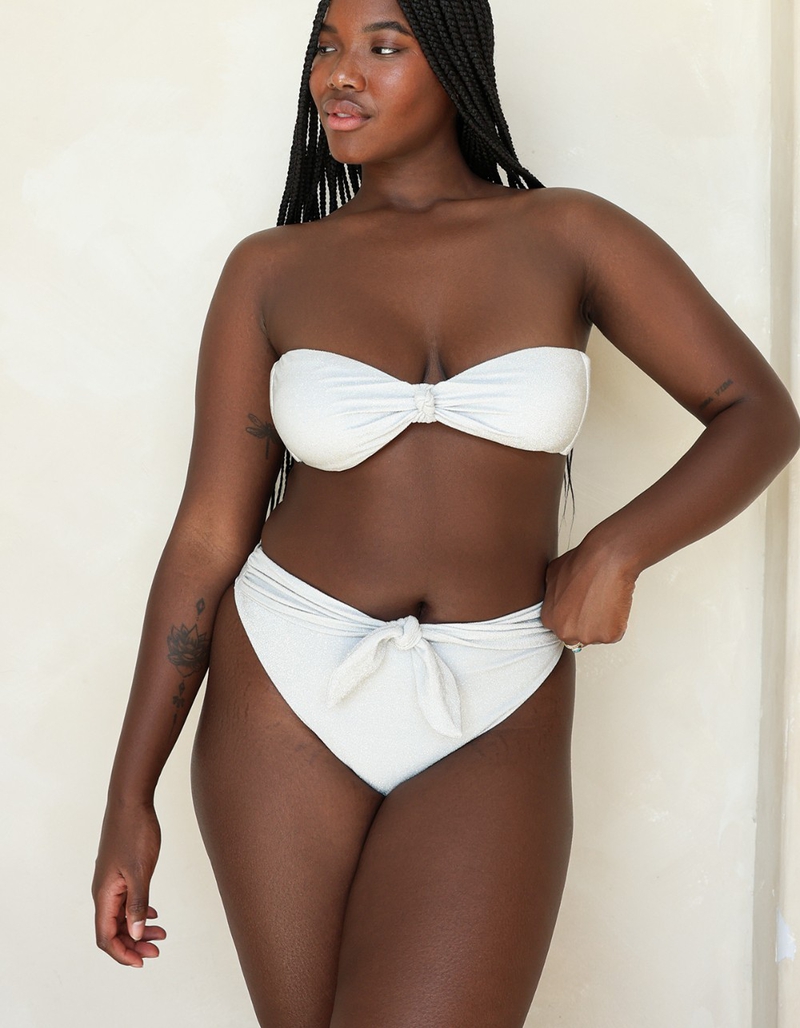 DIPPIN' DAISY'S Shay Bandeau Bikini Top image number 7