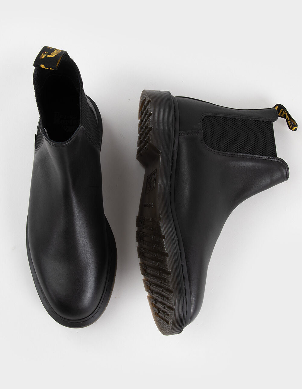 DR. MARTENS Graeme Mens Leather Boots - BLACK | Tillys