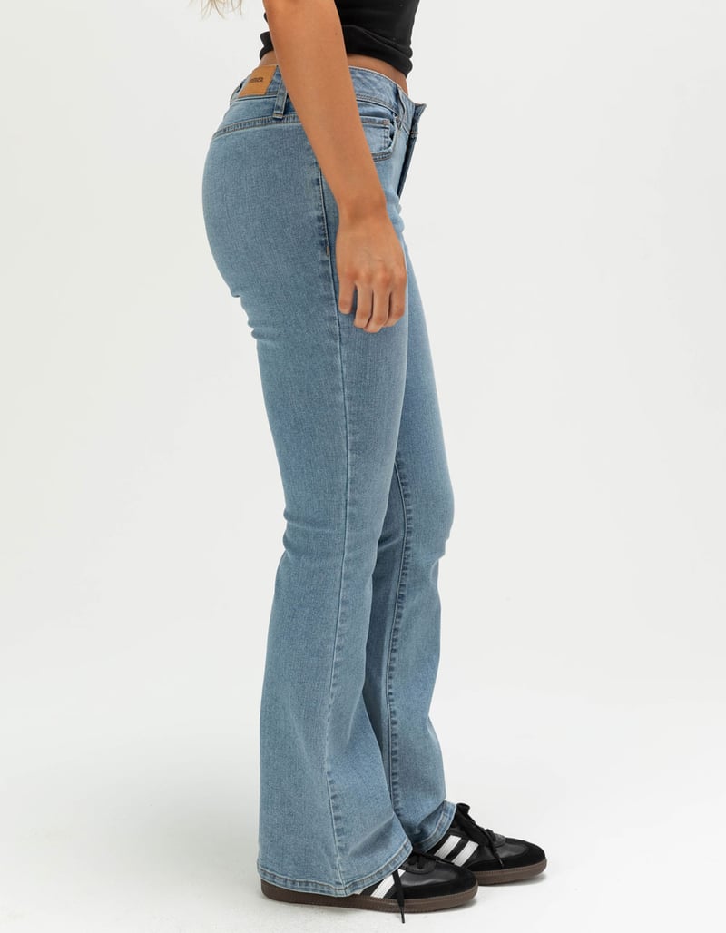 RSQ Womens Pocketless Low Rise Bootcut Jeans image number 2
