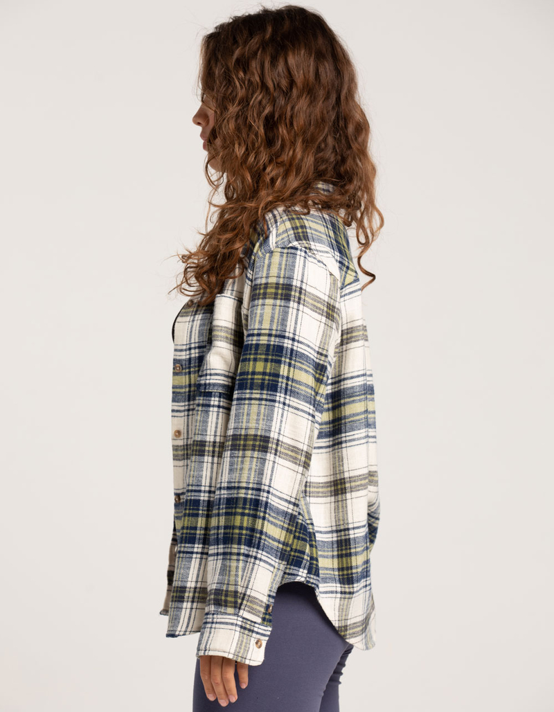 LOVE TREE Plaid Womens Boyfriend Flannel image number 1