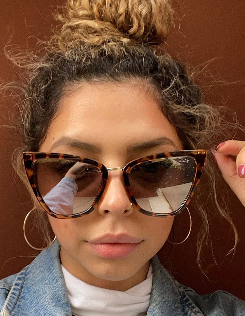 QUAY AUSTRALIA Reina Tortoise Sunglasses image number 2