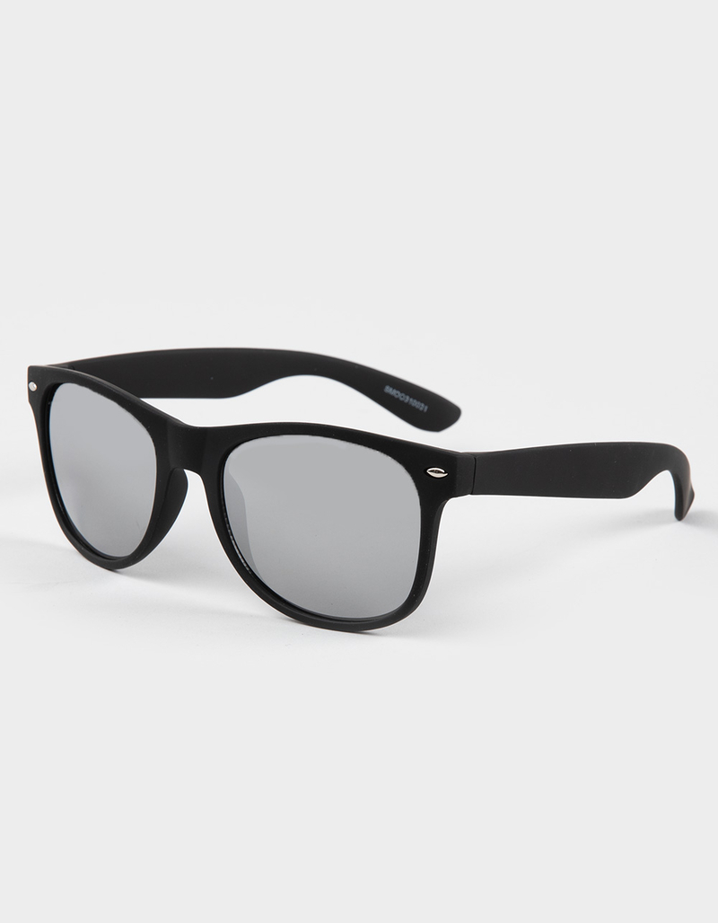 RSQ Smooth Operator Classic Square Sunglasses image number 0
