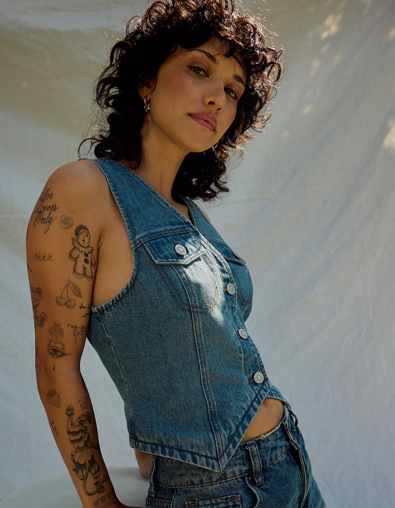 RSQ Womens Denim Vest image number 5