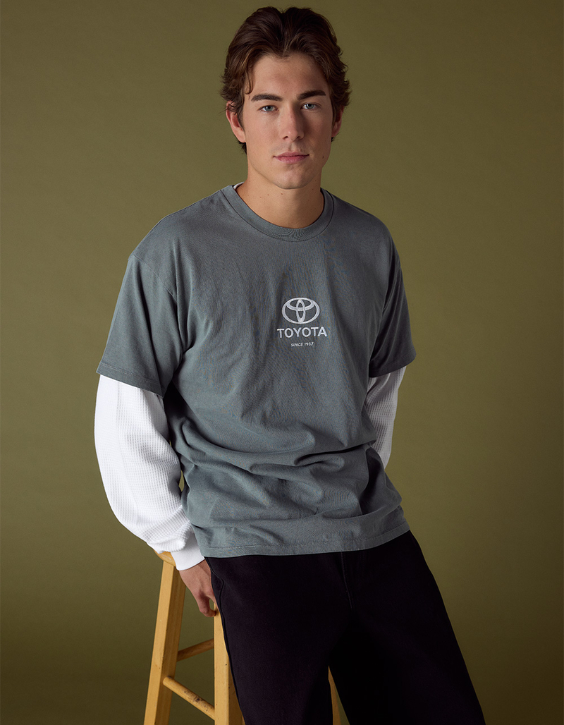 TOYOTA Embroidered Mens Tee image number 3