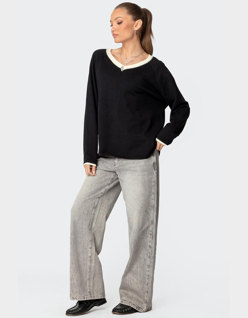 EDIKTED Contrast V-Neck Knit Sweater image number 3