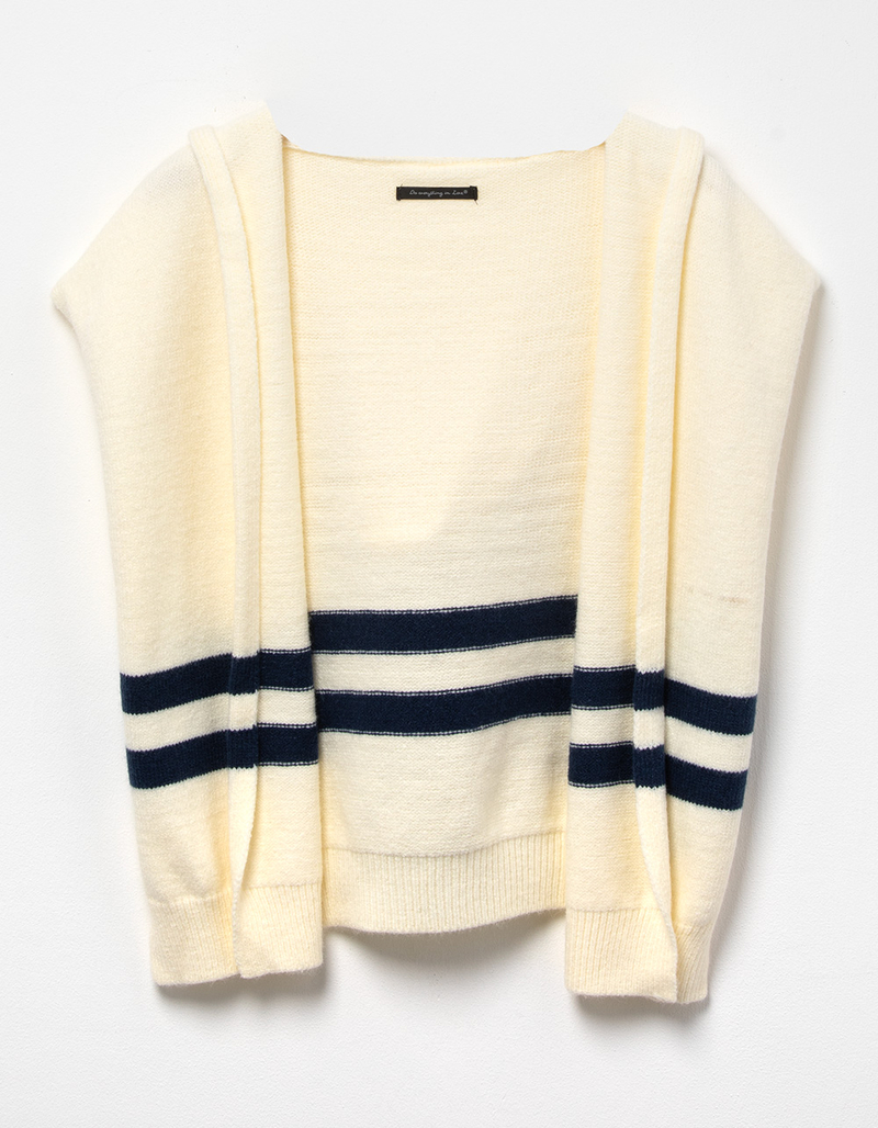 DO EVERYTHING IN LOVE Sweater Scarf image number 3