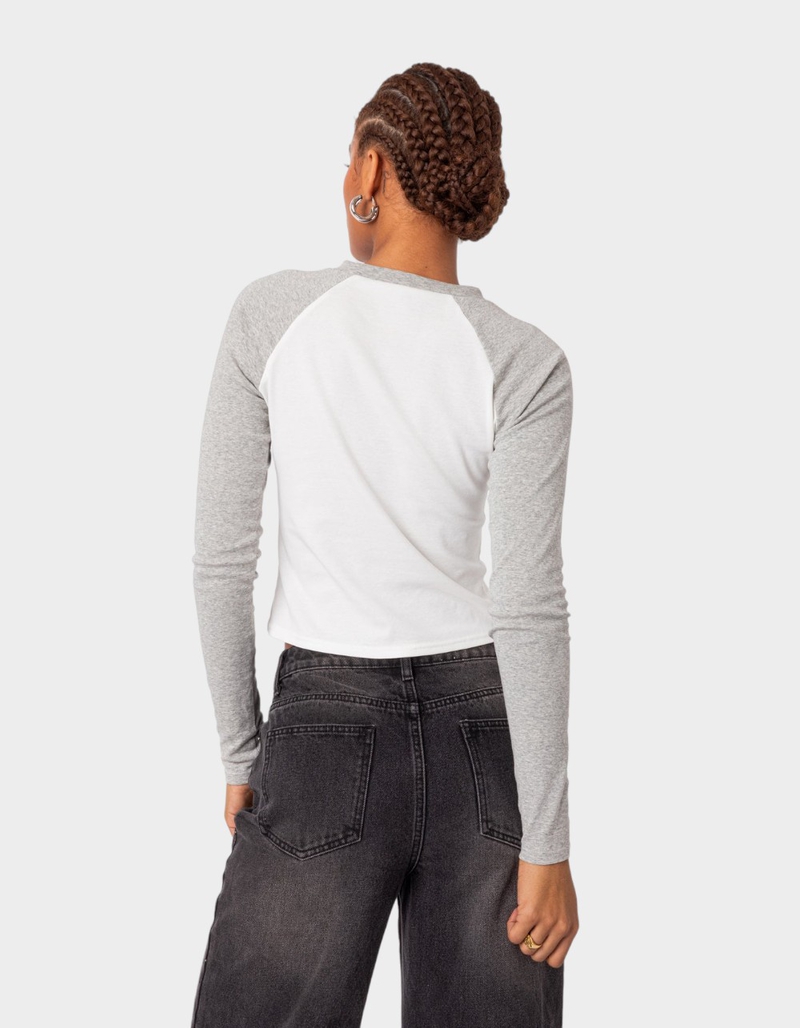 EDIKTED Raya Long Sleeve Tee image number 3