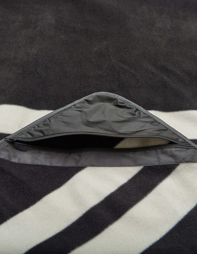 SLOWTIDE Coors Camp Blanket image number 2