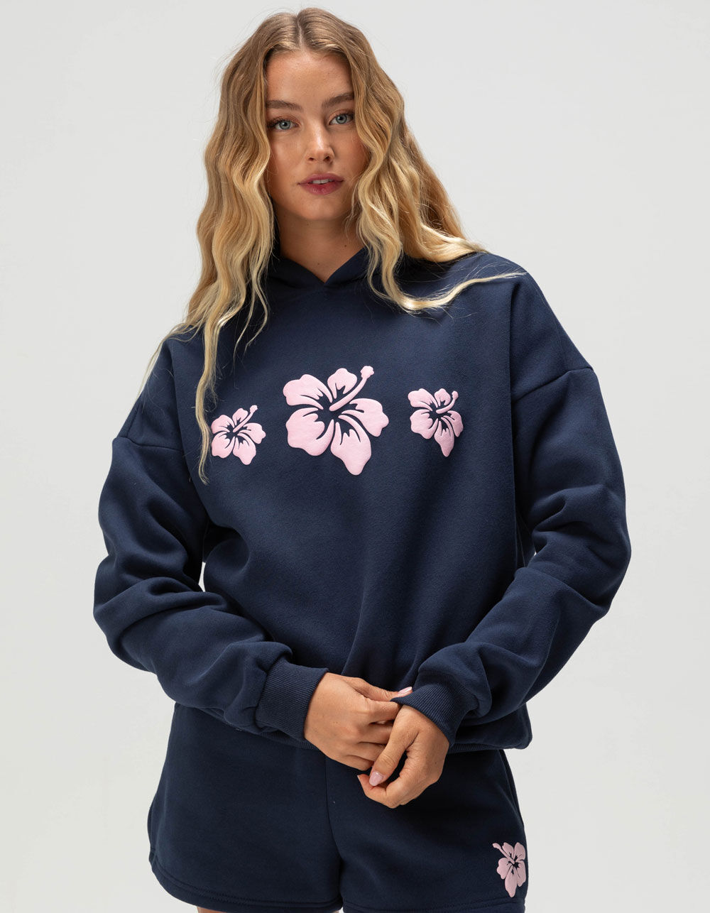 FULL TILT Puff Hibiscus Womens Hoodie - NAVY | Tillys