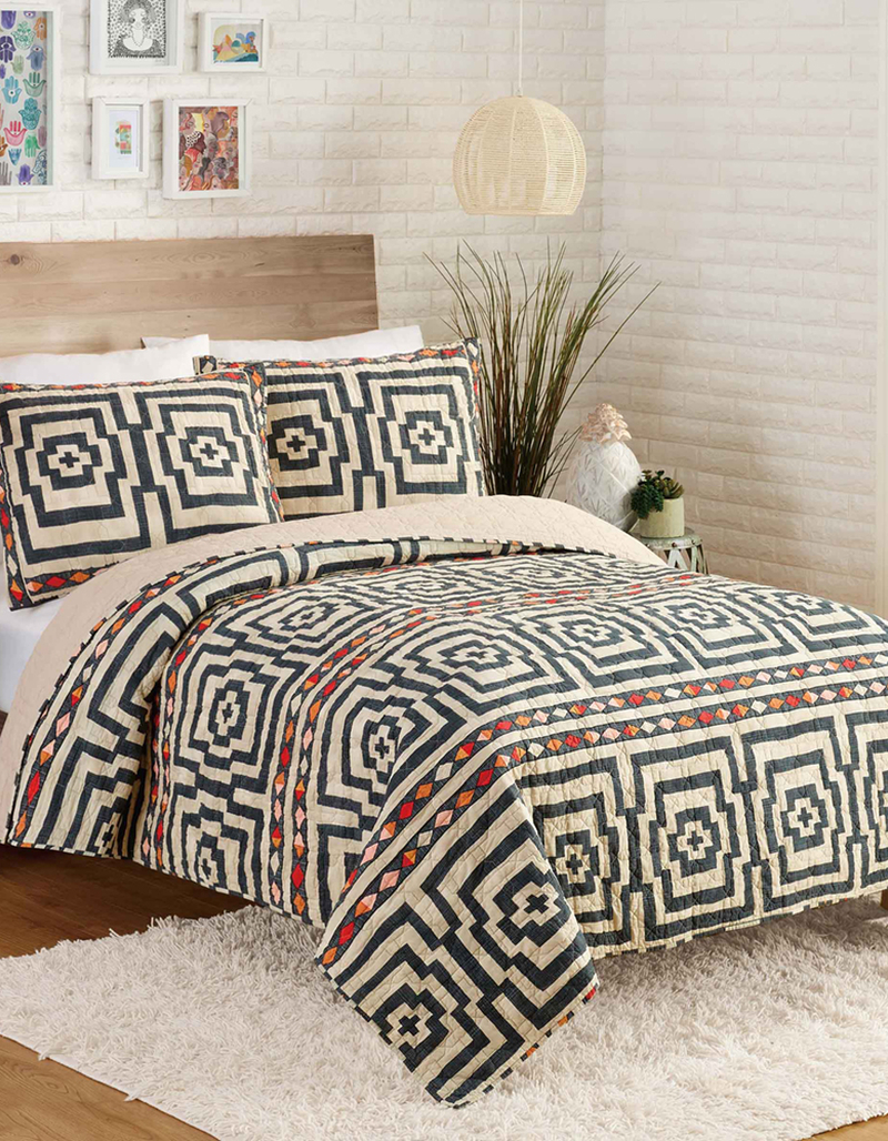 JUNGALOW BY JUSTINA BLAKENEY Hypnotic Full/Queen Quilt Set image number 2