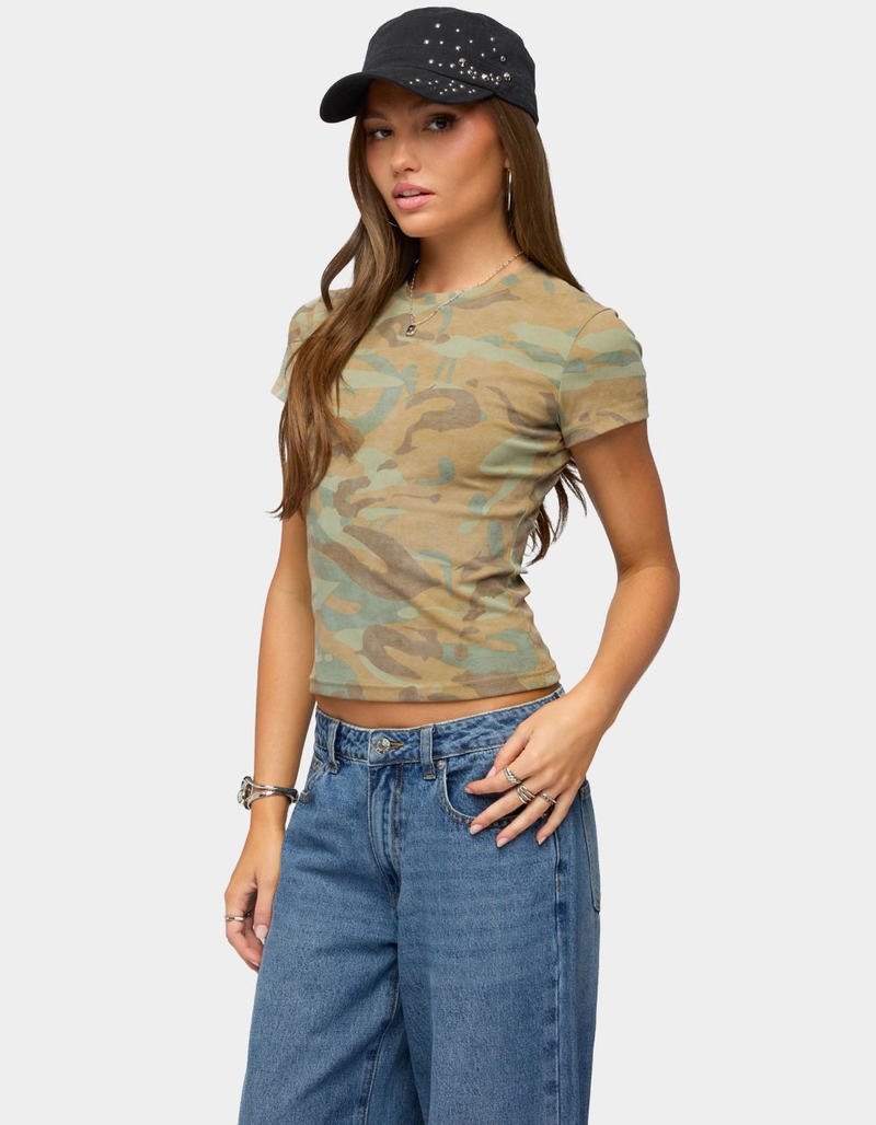 EDIKTED Chasidy Camo Tee image number 1