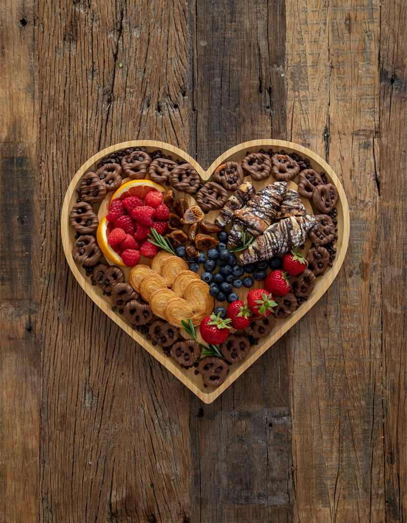 NATURAL LIFE Bamboo Serving Board Heart image number 2