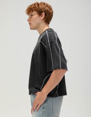 RSQ Mens Seamed Baggy Crop Tee Alternative Image