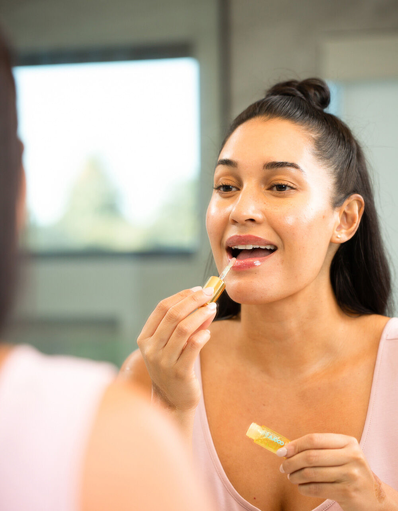 COOLA Classic LipLux Organic Hydrating Lip Oil SPF 30 Sunscreen image number 5