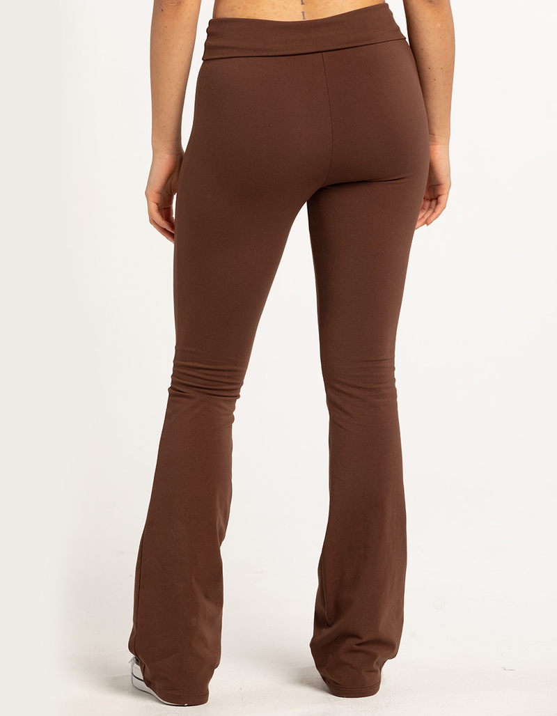 TILLYS Essential Womens Flare Leggings image number 3