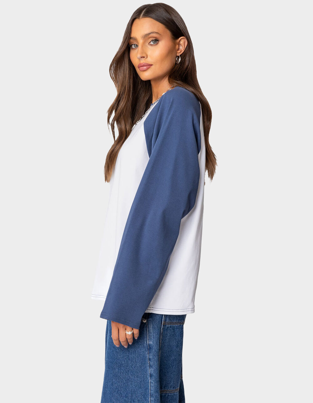 EDIKTED Oversized Raglan Long Sleeve Tee - WHITE | Tillys