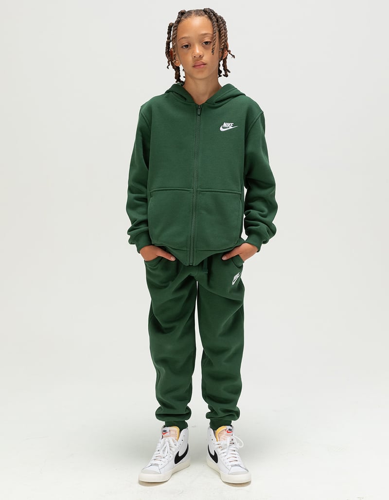 NIKE Sportswear Club Fleece Boys Joggers image number 0