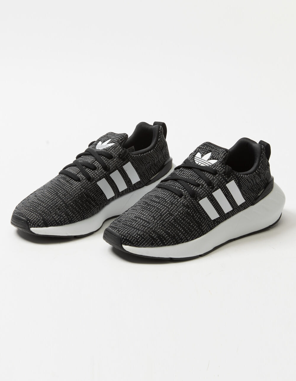 Zoomed in image of ADIDAS Swift 22 Kids Shoes Image: 1