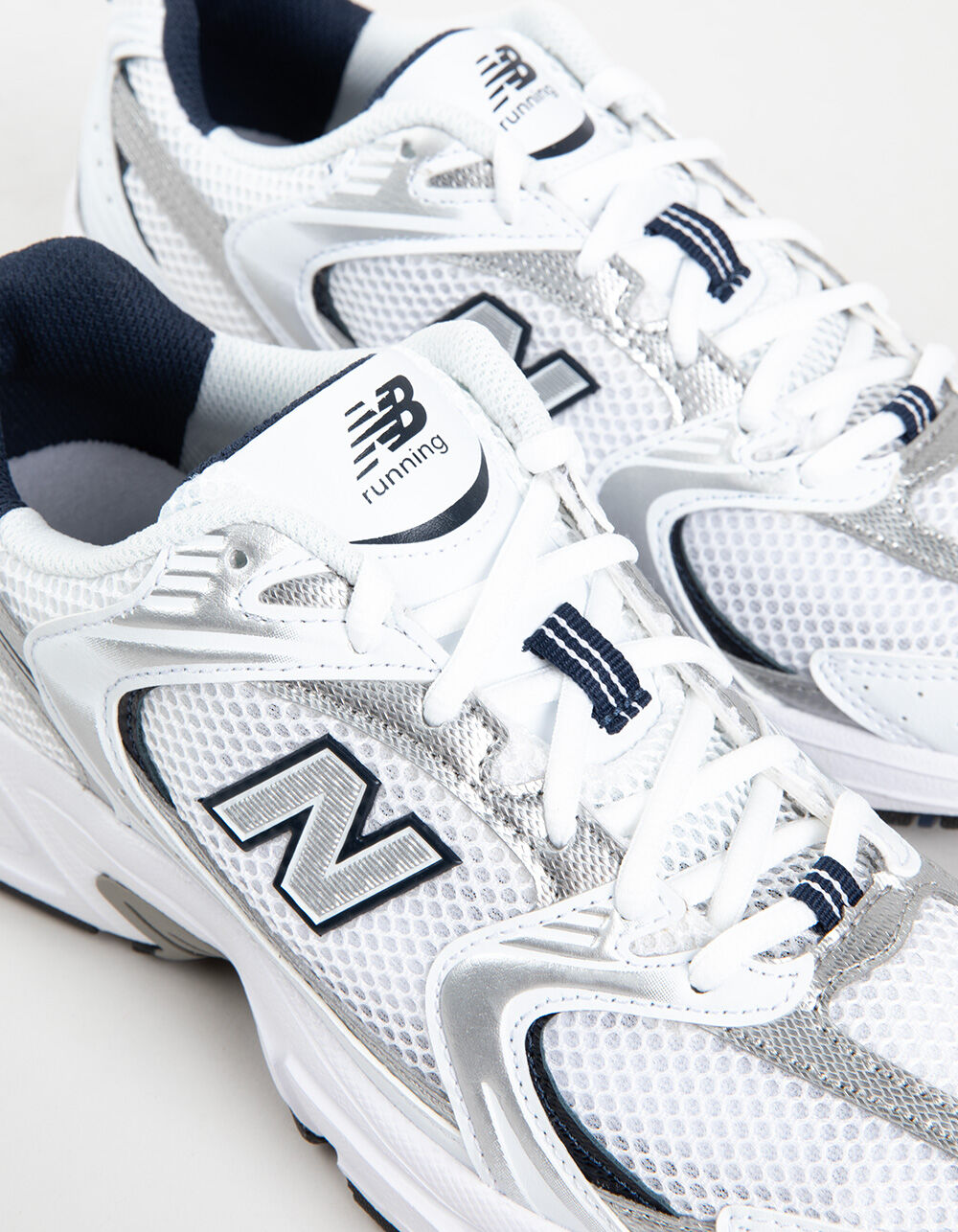 NEW BALANCE 530 Womens Shoes - WHITE/NAVY - 6.5 | Tillys