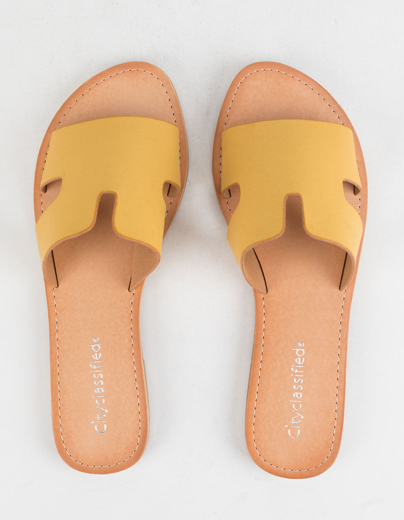 CITY CLASSIFIED Salvia Womens Sandals image number 1