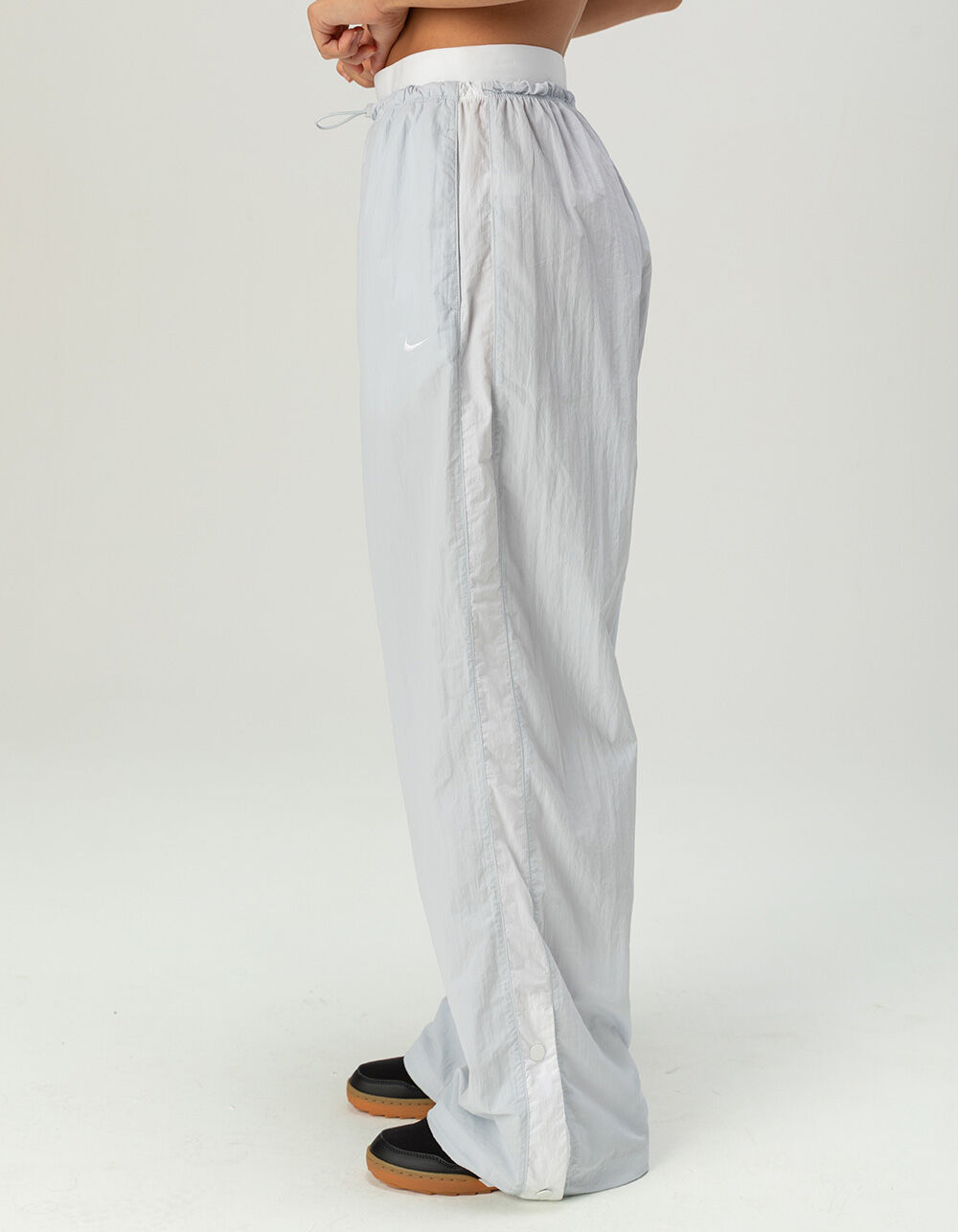 NIKE Sportswear Womens Loose High Waisted Parachute Pants - GRAY