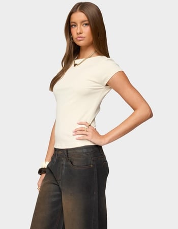 EDIKTED Oliana Ribbed Boat Neck Tee Alternative Image