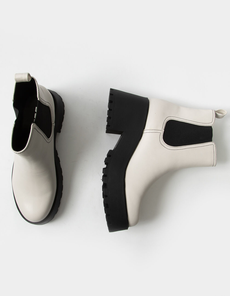 SODA Platform Womens Chelsea Boots image number 4