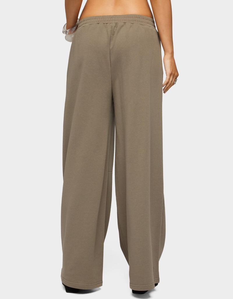 EDIKTED Zania Iridescent Button Sweatpants image number 2