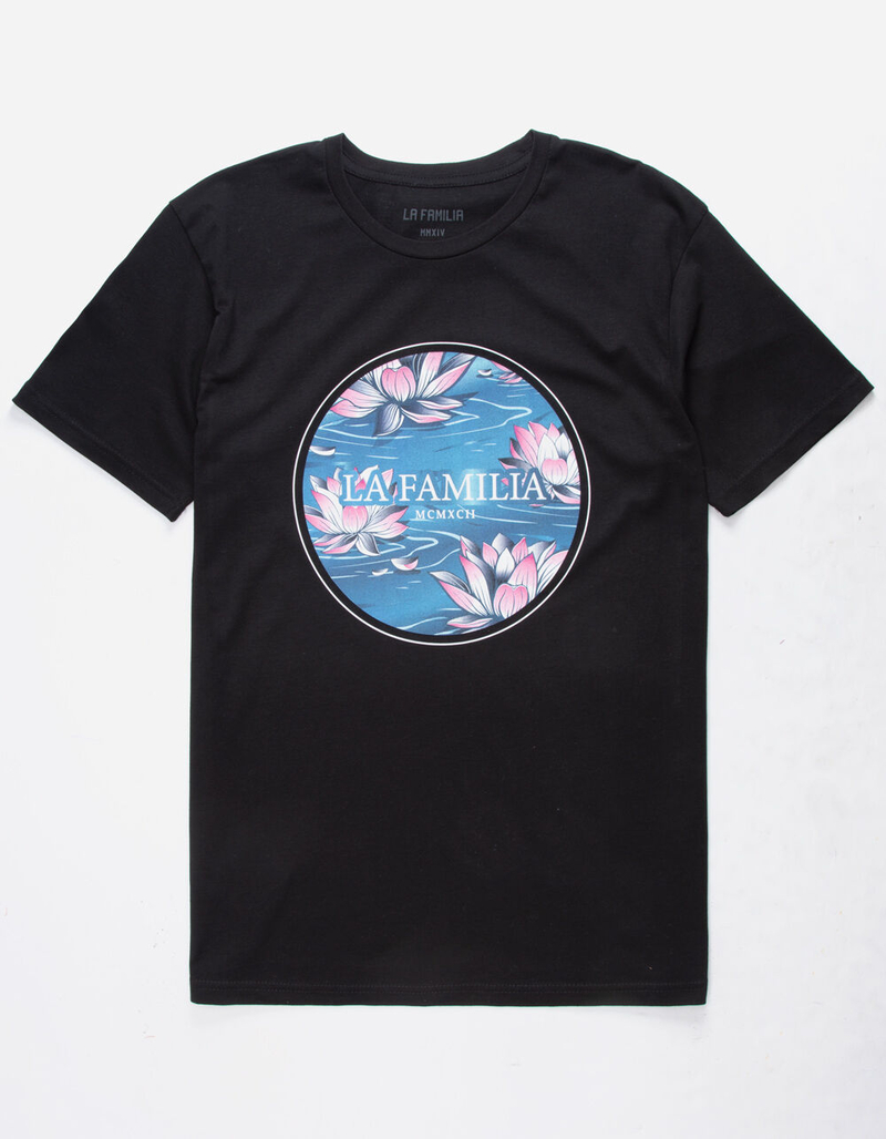LA FAMILIA Float Lotus Mens T-Shirt image number 0