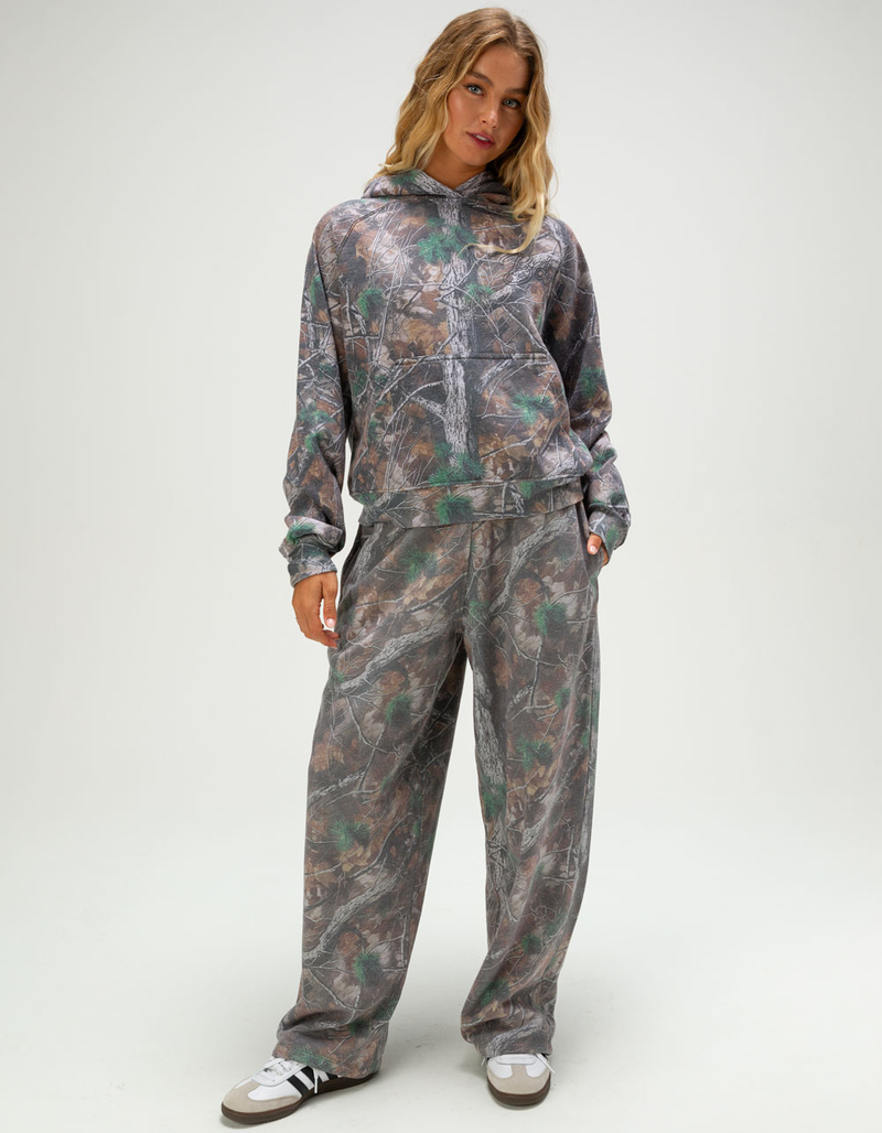 BDG Urban Outfitters Camo Womens Hoodie image number 1