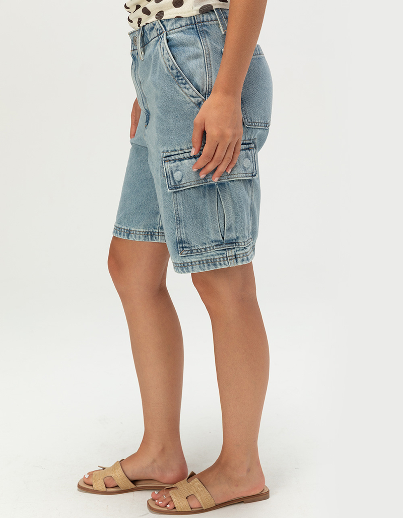LEVI'S Womens Baggy Cargo Shorts - Too Clean image number 2