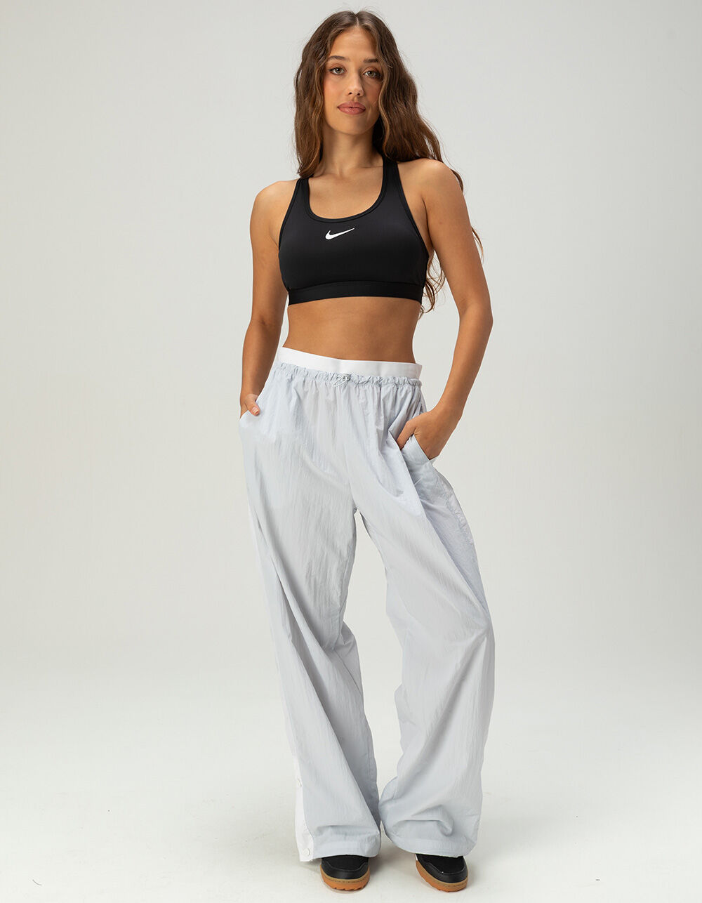 PARACHUTE パンツ NIKE Sportswear Womens Loose High Waisted Parachute Pants - GRAY