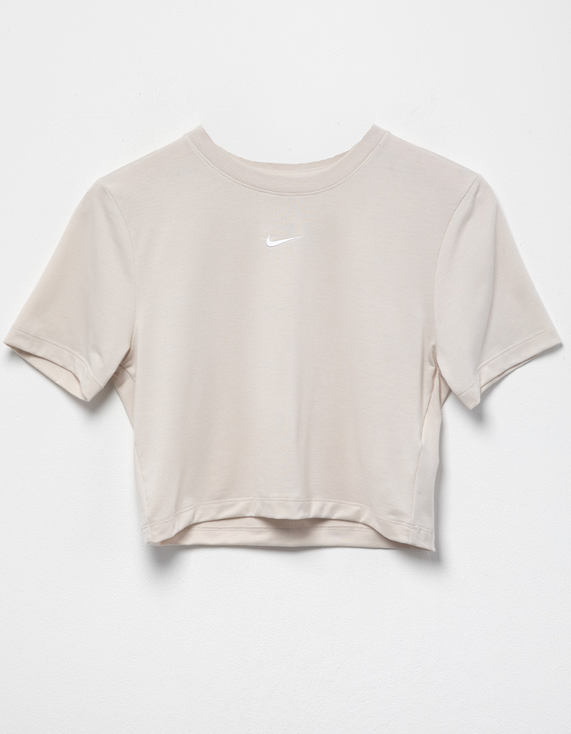 NIKE Sportswear Essential Slim Crop Womens Tee image number 4