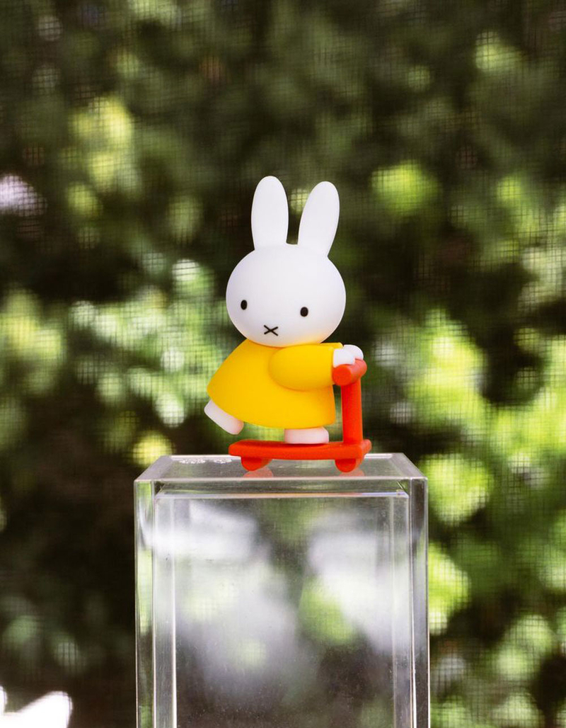 SMOKO Miffy Summer Series Mini Figure Blind Box image number 3