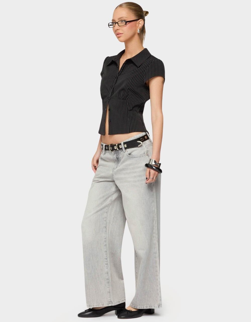 EDIKTED Petite Magda Low Rise Acid Wash Jeans image number 3