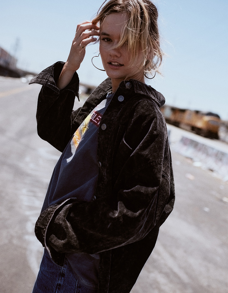 RSQ Womens Washed Raw Edge Corduroy Shacket image number 3