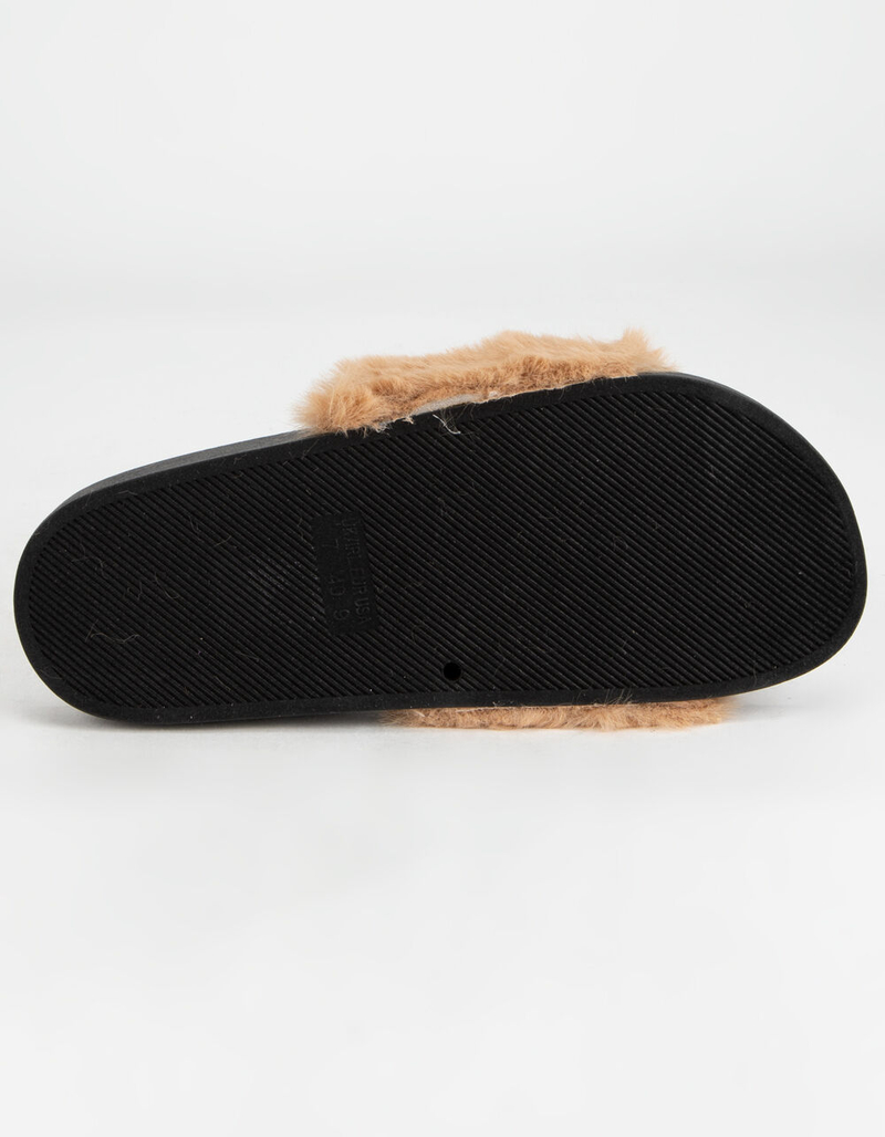 SODA Oversized Faux Fur Womens Natural Slide Sandals image number 4
