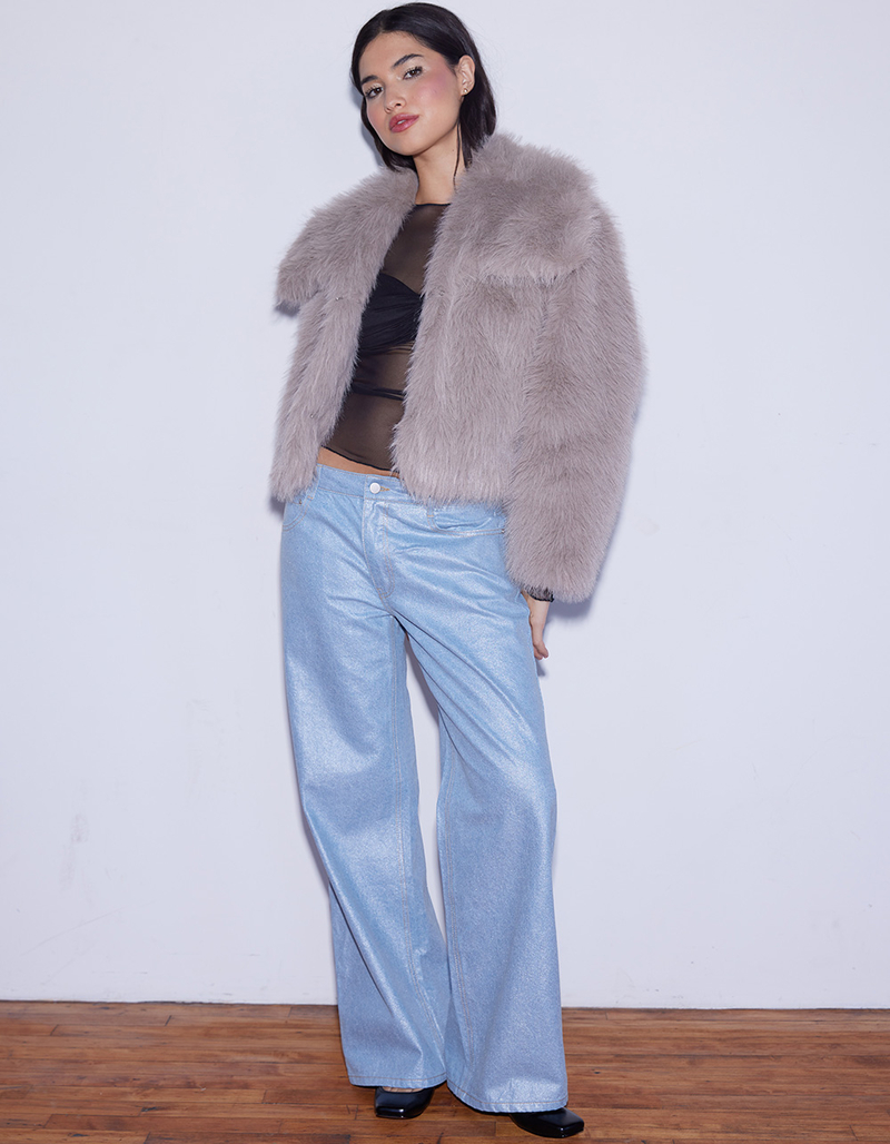 WEST OF MELROSE Cropped Womens Fur Coat image number 3
