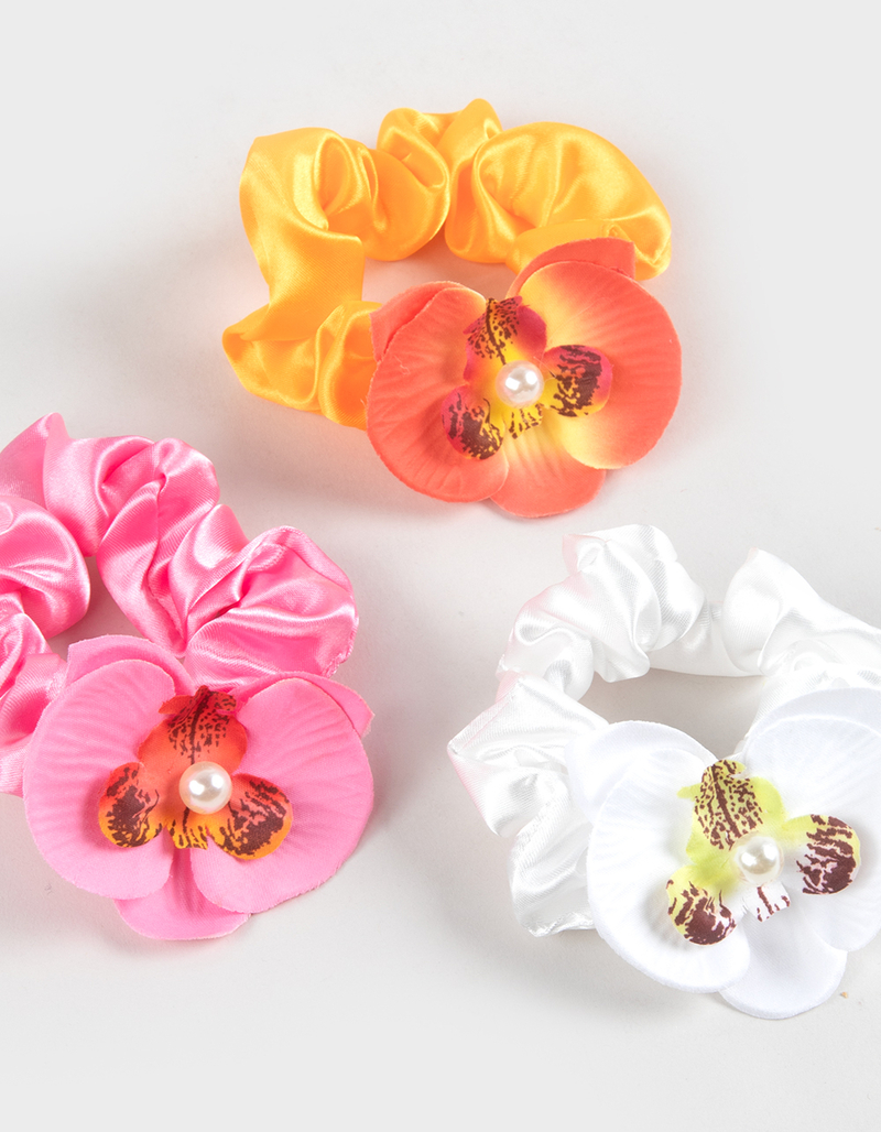 FULL TILT 3 Pack Hawaiian Floral Scrunchies image number 1
