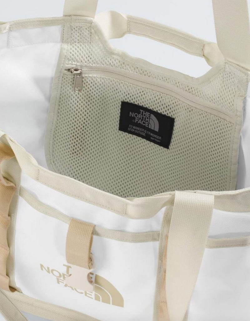 THE NORTH FACE Base Camp Utility Tote Bag image number 2