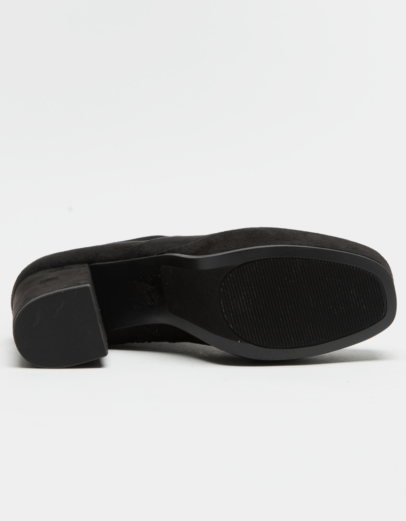 SODA Faux Suede Womens Ankle Booties image number 2