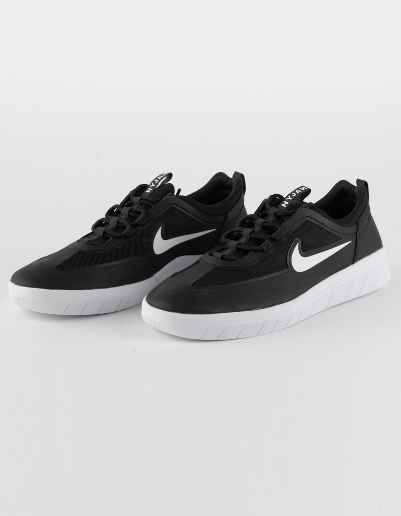 NIKE SB Nyjah Free 2 Skate Shoes image number 0